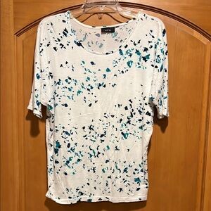 Apt. 9 White, Blue, and Green Short Sleeve T-Shirt